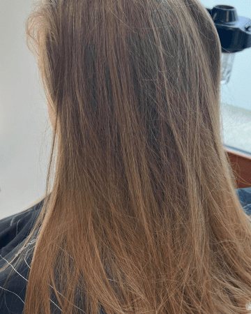 Blond vlasy před návštěvou